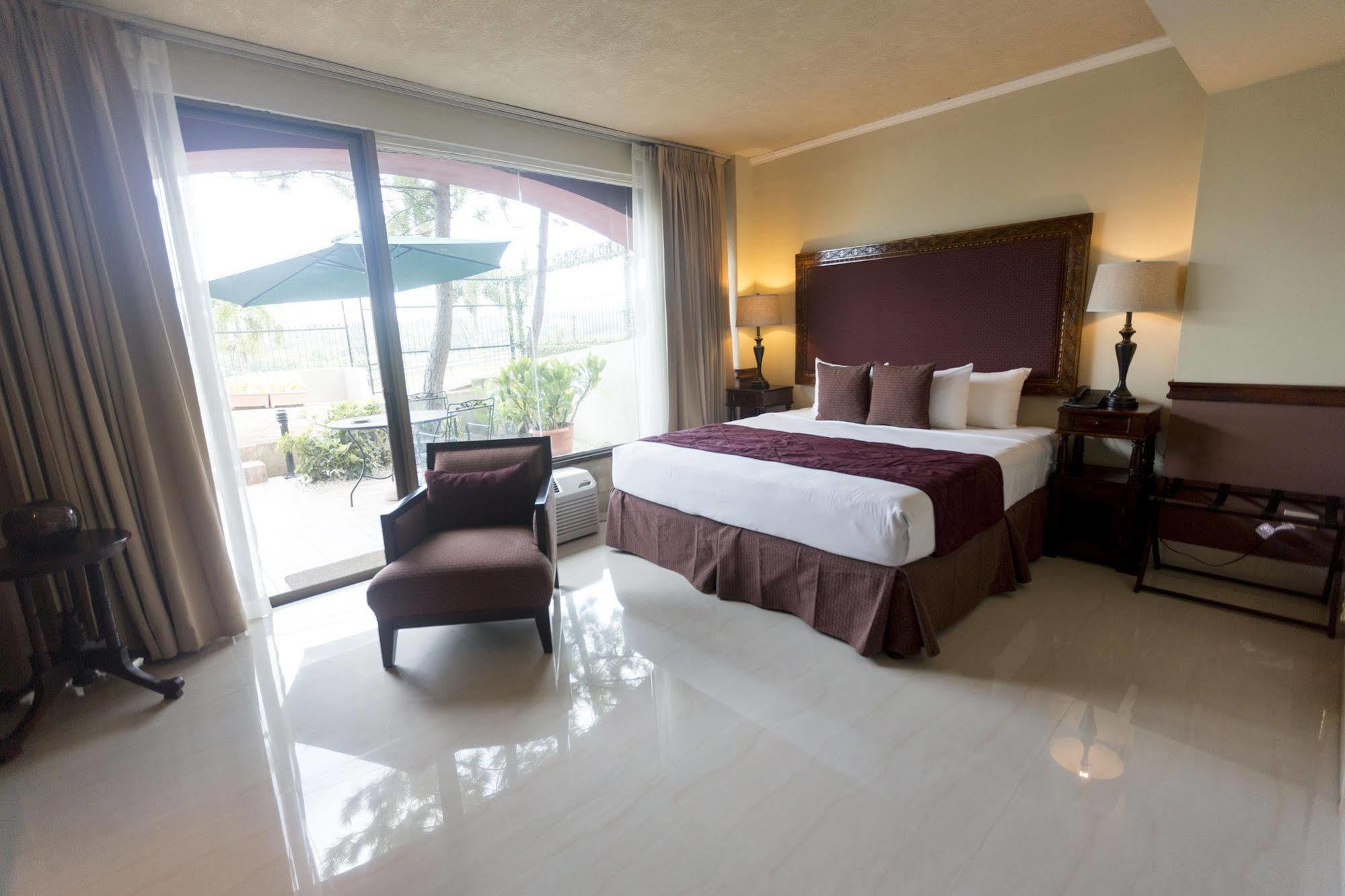 Hotel Altos De Fontana Managua Exteriér fotografie